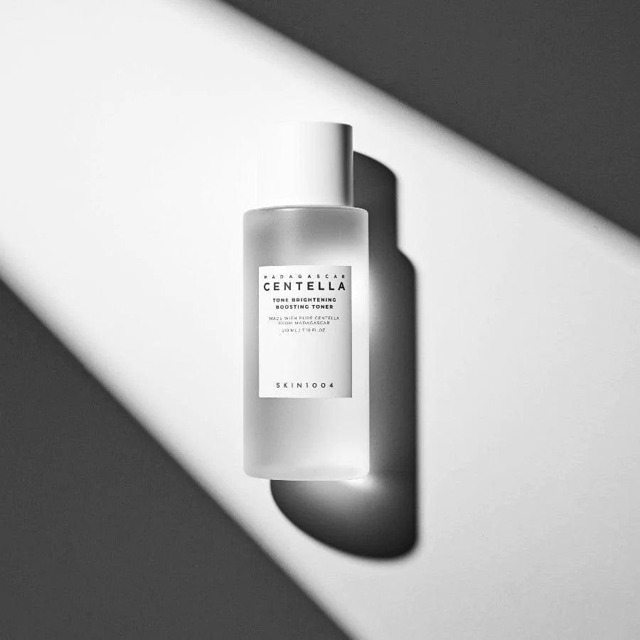 SKIN1004 - Madagascar Centella Tone Brightening Boosting Toner (210ml)