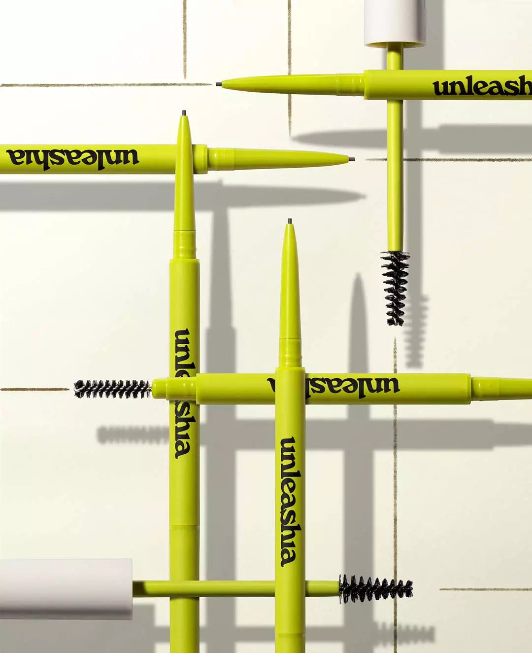 Unleashia - Shaper Defining Eyebrow Pencil - N°1 Oatmeal Brown